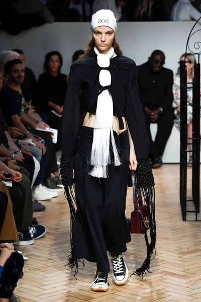 Look 52